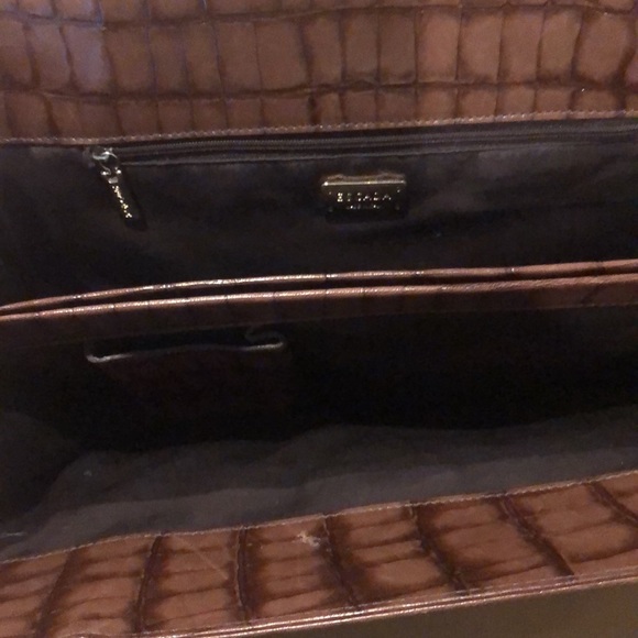 Escada Brown Crocodile Tote bag with Buckle flap - Picture 5 of 9